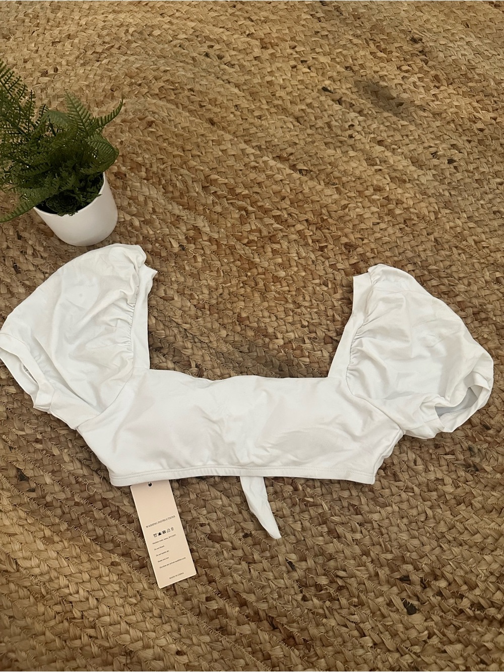 NWT POOF SLEEVE BIKINI TOP